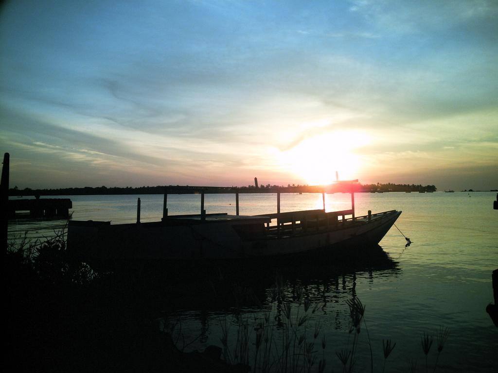 Escape Karimunjawa Hotel Semarang Esterno foto